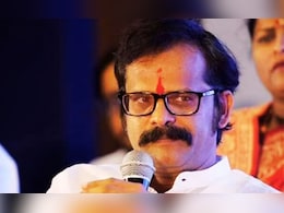 Indrajit Sawant : रात्री 12 वा. फोन, अश्लील भाषेचा वापर, जातीवाचक शिव्या; इतिहास संशोधक इंद्रजित सावंत यांच्यासोबत नेमकं काय घडलं? Indrajit Sawant : रात्री 12 वा. फोन, अश्लील भाषेचा वापर, जातीवाचक शिव्या; इतिहास संशोधक इंद्रजित सावंत यांच्यासोबत नेमकं काय घडलं?