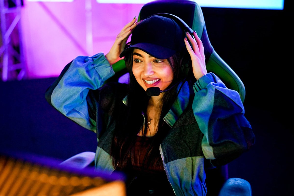 Valentine's Day Exclusive: Kaashvi Hiranandani on Love, Gaming & Red Flags!