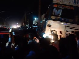 Truck Driver Suffers Heart Attack, Causes Multiple Accidents, 1 Dead