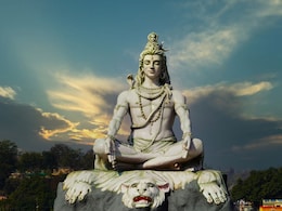 भगवान शिव के भक्तों के लिए महाशिवरात्रि का व्रत है खास, जानिए कब करना चाहिए पारण भगवान शिव के भक्तों के लिए महाशिवरात्रि का व्रत है खास, जानिए कब करना चाहिए पारण