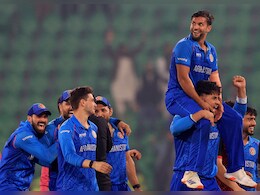 AFG vs ENG: रुट की आंखें नम, ड्रेसिंग रूम में छाया सन्नाटा, तस्वीरों में देखें हार के बाद कैसा था इंग्लैंड टीम का हाल AFG vs ENG: रुट की आंखें नम, ड्रेसिंग रूम में छाया सन्नाटा, तस्वीरों में देखें हार के बाद कैसा था इंग्लैंड टीम का हाल