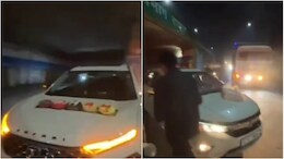 हाईकोर्ट के आदेश के बाद एक्शन में आई पुलिस, बीच सड़क पर केक काटने वाले पिता-पुत्र के खिलाफ ऐसे कसा शिकंजा