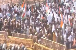 Congress Workers March On Rajasthan Assembly In Protest Of MLAs' Suspensions Congress Workers March On Rajasthan Assembly In Protest Of MLAs' Suspensions
