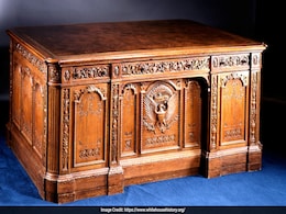 Trump "Temporarily" Removes 145-Year-Old Iconic Desk From Oval Office Trump "Temporarily" Removes 145-Year-Old Iconic Desk From Oval Office