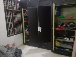 Rajasthan: महाकुंभ में गया हुआ था परिवार, पीछे से चोरों ने घर में लगाई सेंध;12 लाख कैश और 42 लाख के गहनों पर किया हाथ साफ