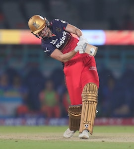 Big Blow For RCB And DC Ahead Of WPL 2026, Ellyse Perry And Annabel Sutherland Withdraw