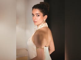 Sanya Malhotra Opens Up On Female Friendships: "They Are Always There To Sit And Listen To You" Sanya Malhotra Opens Up On Female Friendships: "They Are Always There To Sit And Listen To You"