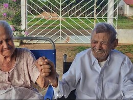 ब्राजील के दंपत्ति ने बनाया अनोखा रिकॉर्ड, 84 साल की शादी और 100 से अधिक पोते-पोतियां ब्राजील के दंपत्ति ने बनाया अनोखा रिकॉर्ड, 84 साल की शादी और 100 से अधिक पोते-पोतियां