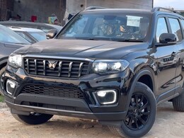 Mahindra Scorpio N Black Edition Spotted At Dealer's Yard After Teaser Release