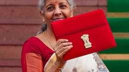 Budget 2025: निर्मला सीतारमण अब सिर्फ इन दो वित्त मंत्रियों से पीछे, पिछले साल भी तोड़ा था रिकॉर्ड
