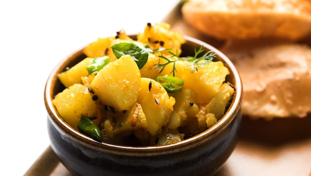Karwa Chauth 2025: Date, Puja Timings And Classic Recipes That Make The Festival Special