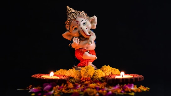 Ashadh Vinayak Chaturthi 2025 : आषाढ़ माह की विनायक चतुर्थी पर पूजा का शुभ मुहूर्त 2 घंटे 47 मिनट का रहेगा, यहां जानिए कितने से कितने बजे तक