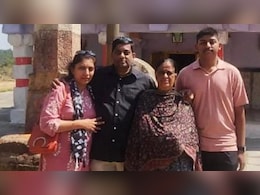 कर्नाटक : मैसूर में एक ही परिवार के चार लोग अपार्टमेंट में मृत मिले, मामले की जांच में जुटी पुलिस कर्नाटक : मैसूर में एक ही परिवार के चार लोग अपार्टमेंट में मृत मिले, मामले की जांच में जुटी पुलिस