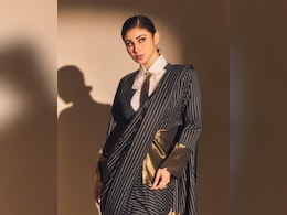 बिना पल्लू वाली साड़ी हीरोइनों के बीच है हिट, अब आपको भी नहीं होगा साड़ी संभालने का झंझट, यूं करें स्टाइल बिना पल्लू वाली साड़ी हीरोइनों के बीच है हिट, अब आपको भी नहीं होगा साड़ी संभालने का झंझट, यूं करें स्टाइल