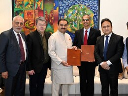 अदाणी समूह सुरू करणार भारतातील सगळ्यात मोठा कौशल्य आणि रोजगार उपक्रम, मेक इन इंडिया उपक्रमाला मिळणार बळकटी