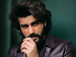 Watch: Arjun Kapoor Reacts When Fan Shouts "Malaika" At A Promotional Event Watch: Arjun Kapoor Reacts When Fan Shouts "Malaika" At A Promotional Event
