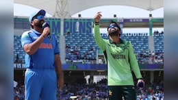 IND vs PAK: भारत हारा टॉस, पाक&zwj;िस्&zwj;तान ने पहले बल्&zwj;लेबाजी करने का ल&zwj;िया फैसला&nbsp;