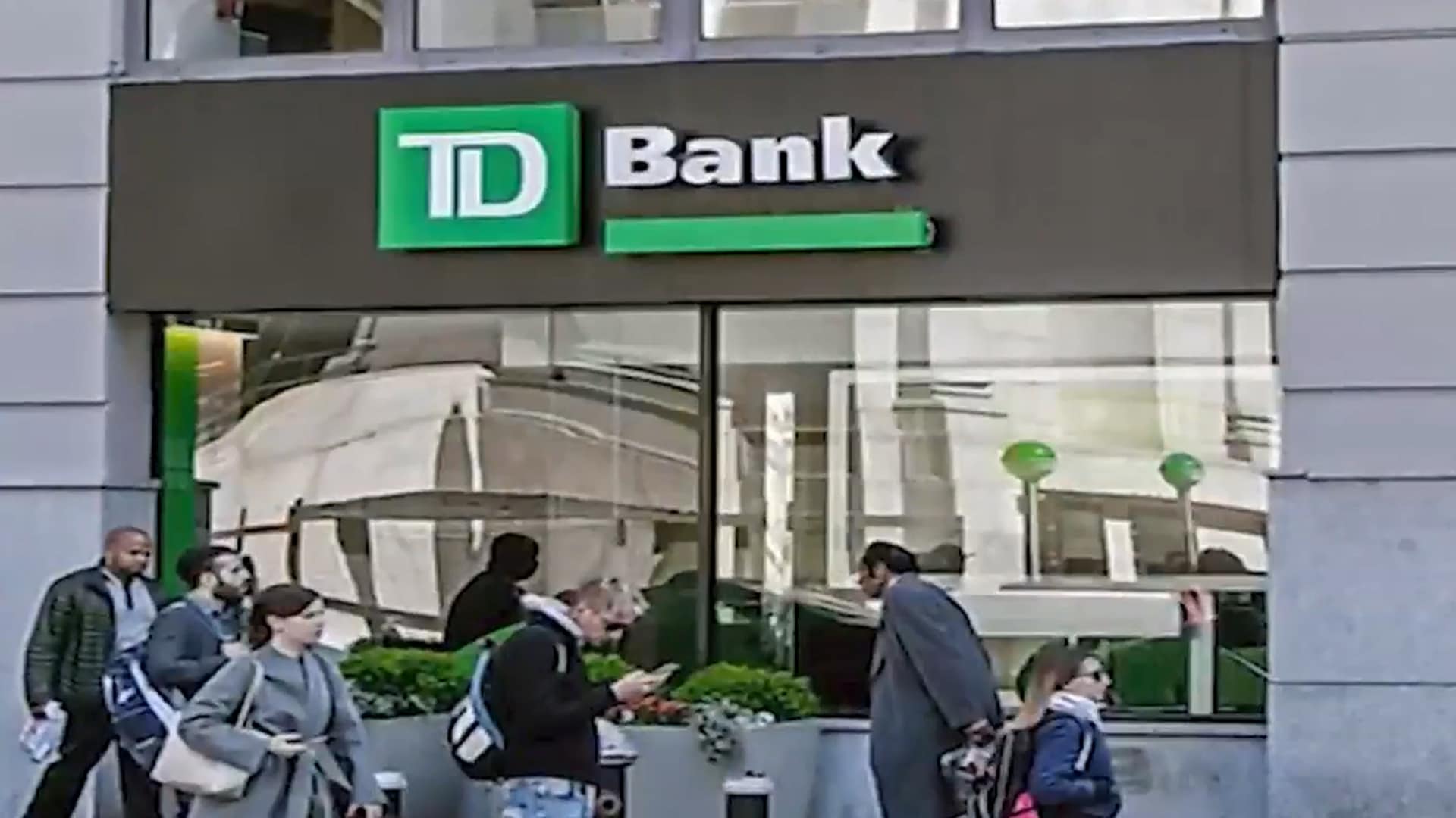 Canada's TD Bank To Exit Charles Schwab Stake Worth $15.4bn