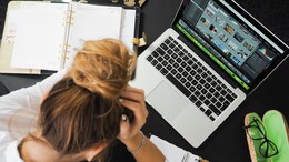 Only 1 Hour Of Daily Screen Use Can Increase Risk Of Myopia: Study