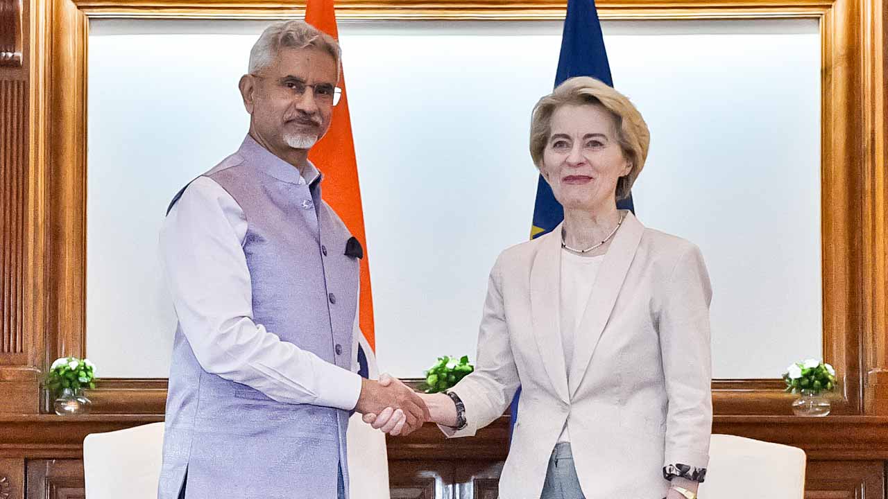 European Commission Chief Pushes For Free Trade Deal With India