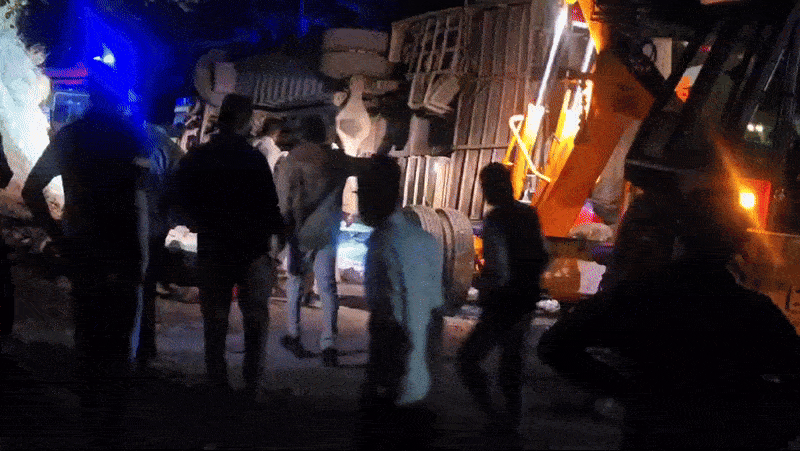 Rajasthan: महाकुंभ से लौट रही बस राजस्थान में पलटी, कई घायल; राजसमंद के चारभुजा में हुआ हादसा&nbsp;