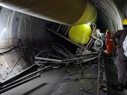 telangana tunnel collapse : बोगद्यात गुडघ्यापर्यंत चिखल, 24 तासांपासून रेस्क्यू ऑपरेशन सुरू; 8 मजुरांना बाहेर काढण्याचं मोठं आव्हान telangana tunnel collapse : बोगद्यात गुडघ्यापर्यंत चिखल, 24 तासांपासून रेस्क्यू ऑपरेशन सुरू; 8 मजुरांना बाहेर काढण्याचं मोठं आव्हान