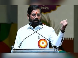 Eknath Shinde : 'त्यांचा तिरस्कार मला पुरस्कारा सारखा' एकनाथ शिंदेंनी दिल्लीतून ही सुनावलं Eknath Shinde : 'त्यांचा तिरस्कार मला पुरस्कारा सारखा' एकनाथ शिंदेंनी दिल्लीतून ही सुनावलं
