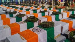 Pulwama Attack: 14 फरवरी का वो दिन जिसमें एक धमाके में  तबाह हो गईं कई जिंदगियां, शहीद हुए थे मुल्क के 40 जवान