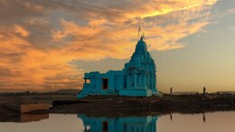 Mahashivratri 2025: करीब 8 महीने तक जलमग्न रहता है यह शिवालय, नाव में बैठकर भी पूजा-अर्चना करने जाते हैं श्रद्धालु