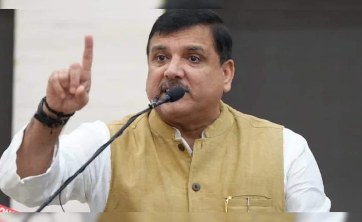 AAP का आरोप -गुजरात में हार के डर से हमारे नेताओं को गिरफ्तार कर रही सरकार