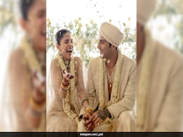 Prateik Babbar And Priya Banerjee Pick Pristine Ivory Ethnic Ensembles For Their At Home Wedding Prateik Babbar And Priya Banerjee Pick Pristine Ivory Ethnic Ensembles For Their At Home Wedding