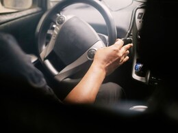 Pune Crime : स्वारगेट प्रकरणानंतर पुण्यातून आणखी एक संतापजनक घटना; कॅबमध्येच तरुणीचा विनयभंग Pune Crime : स्वारगेट प्रकरणानंतर पुण्यातून आणखी एक संतापजनक घटना; कॅबमध्येच तरुणीचा विनयभंग