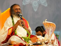 ऐतिहासिक महाशिवरात्रि: पहली बार, गुरुदेव श्री श्री रवि शंकर ने 1000 वर्षों बाद प्रकट किए मूल सोमनाथ ज्योतिर्लिंग के अवशेष ऐतिहासिक महाशिवरात्रि: पहली बार, गुरुदेव श्री श्री रवि शंकर ने 1000 वर्षों बाद प्रकट किए मूल सोमनाथ ज्योतिर्लिंग के अवशेष