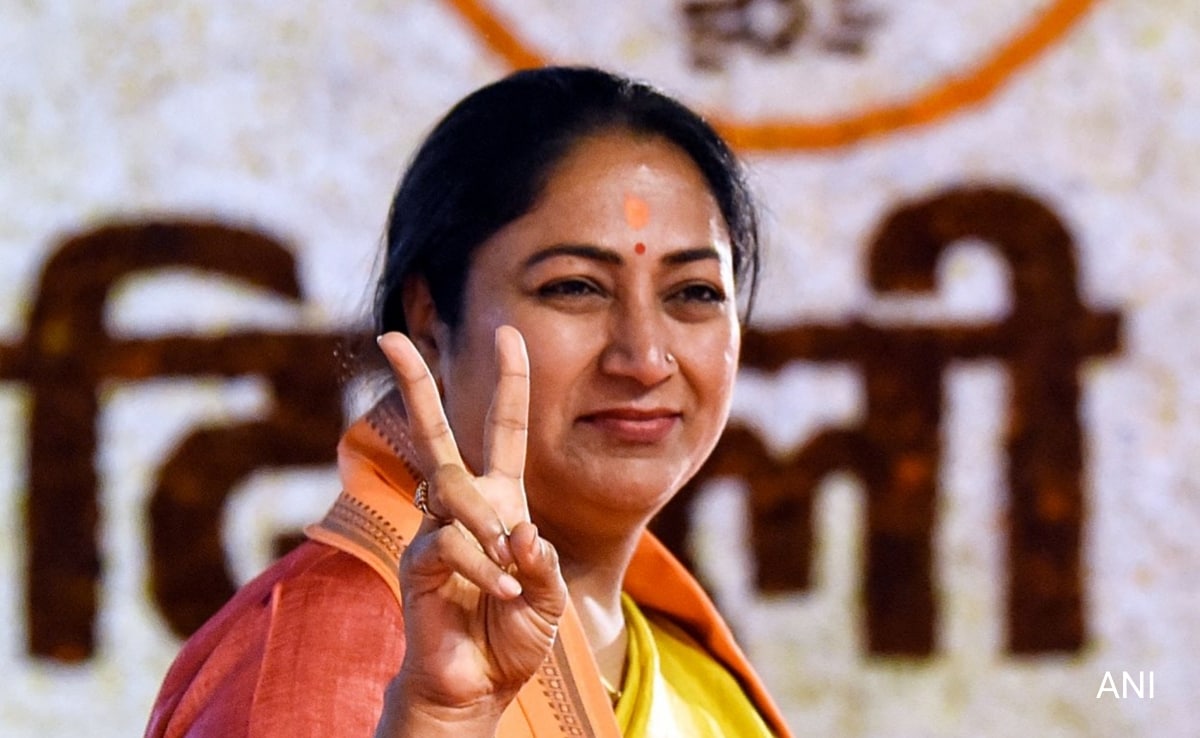 BJP Picks Rekha Gupta: Woman Driver For Delhi Double Engine