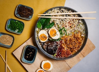 How To Make Instant Ramen Healthier: Easy Recipe With Fresh Ingredients How To Make Instant Ramen Healthier: Easy Recipe With Fresh Ingredients
