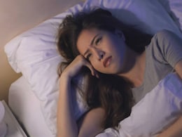 इस विटामिन की कमी से रात में बार-बार टूटती है नींद, सुस्त पड़ जाता है शरीर, जान लें कैसे मिलेगा परेशानी से छुटकारा इस विटामिन की कमी से रात में बार-बार टूटती है नींद, सुस्त पड़ जाता है शरीर, जान लें कैसे मिलेगा परेशानी से छुटकारा