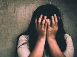 जोधपुर: प्रेमजाल में फंसा विधवा महिला से ढाई साल तक दुष्कर्म, ब्लैकमेल कर वसूले 15 लाख रुपये जोधपुर: प्रेमजाल में फंसा विधवा महिला से ढाई साल तक दुष्कर्म, ब्लैकमेल कर वसूले 15 लाख रुपये