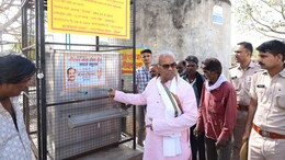 Rajasthan: "अन्नपूर्णा रसोई में वसूली, बिना नल के ही लगा दिया वाटर कूलर", मदन दिलावर के सामने ग्रामीणों ने बयां किया दर्द