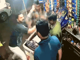 Viral Video:  कार रोककर ड्राइवर ने मांगा सिगरेट, पनवाड़ी ने मना किया तो धर दिया चपेट Viral Video:  कार रोककर ड्राइवर ने मांगा सिगरेट, पनवाड़ी ने मना किया तो धर दिया चपेट