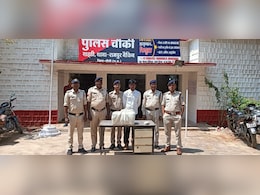 हौसला तो देखिए... सीधी में पिस्टल लेकर बेच रहा था नशीली सिरप, पुलिस को देखते ही छूटा पसीना हौसला तो देखिए... सीधी में पिस्टल लेकर बेच रहा था नशीली सिरप, पुलिस को देखते ही छूटा पसीना