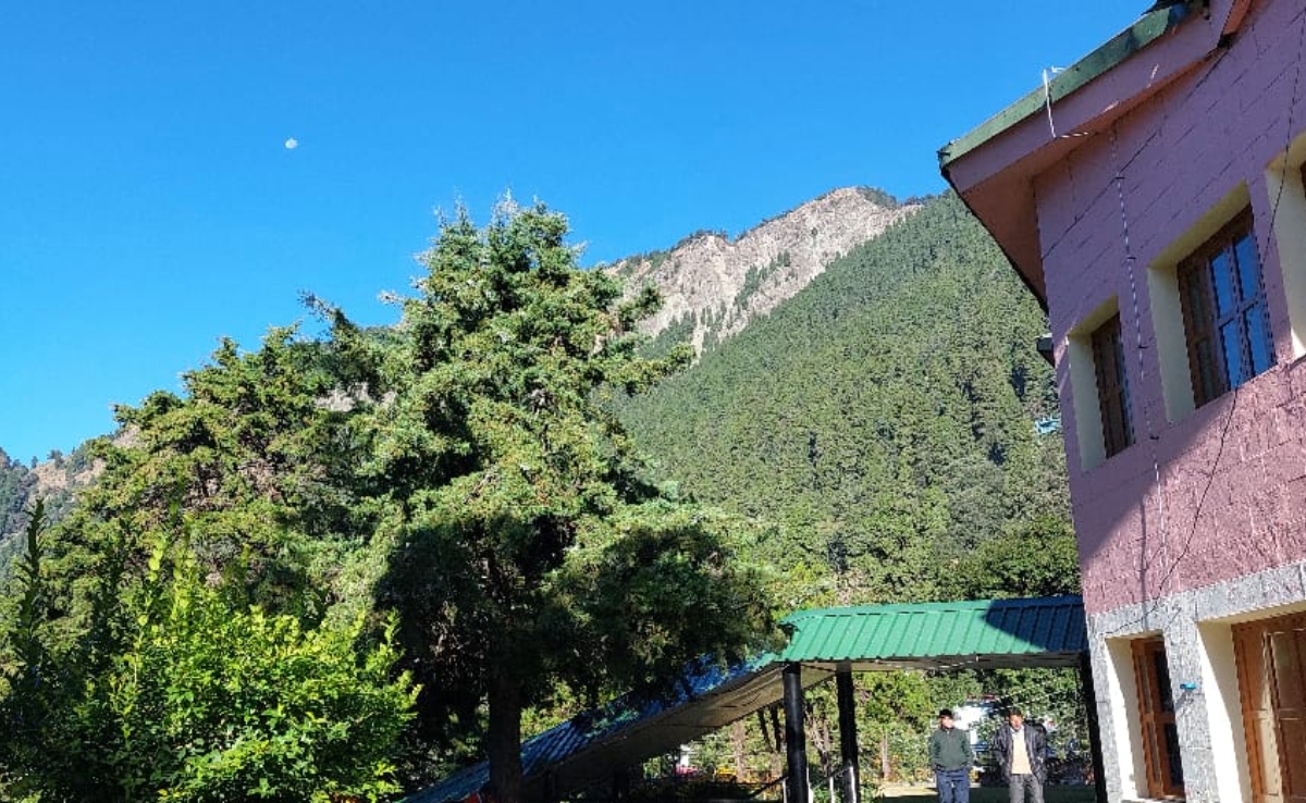 उत्तराखंड में घाम तापो पर्यटन, एक अनोखा प्रयोग, मेरी पहाड़ की यात्राओं के अनुभव