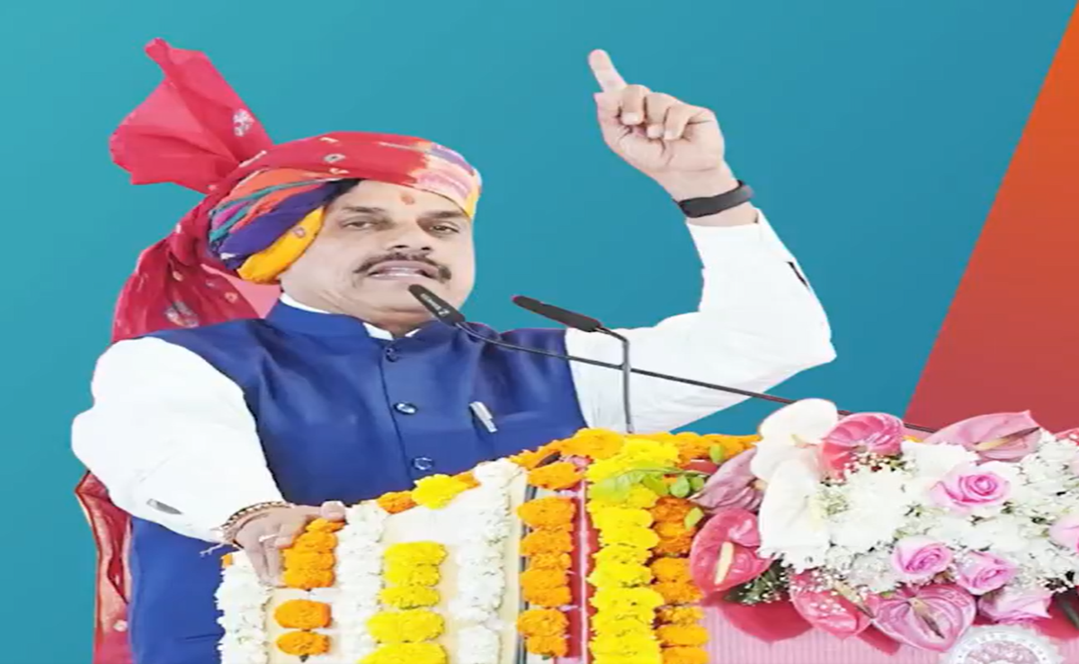 शराबबंदी के बाद CM मोहन पहली बार जाएंगे धार्मिक स्थल, पीताम्बरा माई के दर्शन व PM मोदी की यात्रा का जायजा