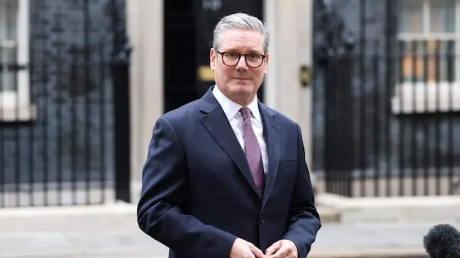 UK Becomes Latest To Warn Tourists About U.S. Travel