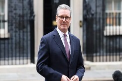 UK Becomes Latest To Warn Tourists About U.S. Travel UK Becomes Latest To Warn Tourists About U.S. Travel