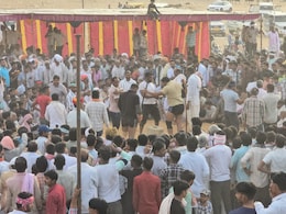 करौली के दंगल में 121 किलो की नाल उठाने वाला बना विजेता, कई राज्यों से पहुंचे पहलवान