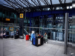 'I Just Need To Be There': Chaos As Power Cut Hits London Airport Services 'I Just Need To Be There': Chaos As Power Cut Hits London Airport Services