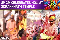UP Chief Minister Yogi Adityanath Celebrates Holi At Gorakhanath Temple UP Chief Minister Yogi Adityanath Celebrates Holi At Gorakhanath Temple