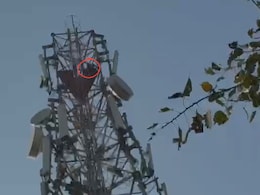 Dausa: न्याय की आस में मोबाइल टावर पर चढ़ी युवती, कई घंटे के हाईवोल्टेज ड्रामे के बाद गया उतारा