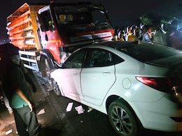 Latur News: आजारी मित्राला भेटायला निघालेल्या तिघांचा अपघाती मृत्यू, मित्रानेही रुग्णालयात जीव सोडला Latur News: आजारी मित्राला भेटायला निघालेल्या तिघांचा अपघाती मृत्यू, मित्रानेही रुग्णालयात जीव सोडला