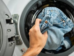 Dry Clean At Home: कपड़ों को घर पर ड्राई क्लीन कैसे करें? सिल्क की साड़ियों से लेकर ब्लेजर तक ऐसे साफ होगा हर कपड़ा Dry Clean At Home: कपड़ों को घर पर ड्राई क्लीन कैसे करें? सिल्क की साड़ियों से लेकर ब्लेजर तक ऐसे साफ होगा हर कपड़ा